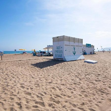 Apartamentos Marplana Castelldefels Esterno foto