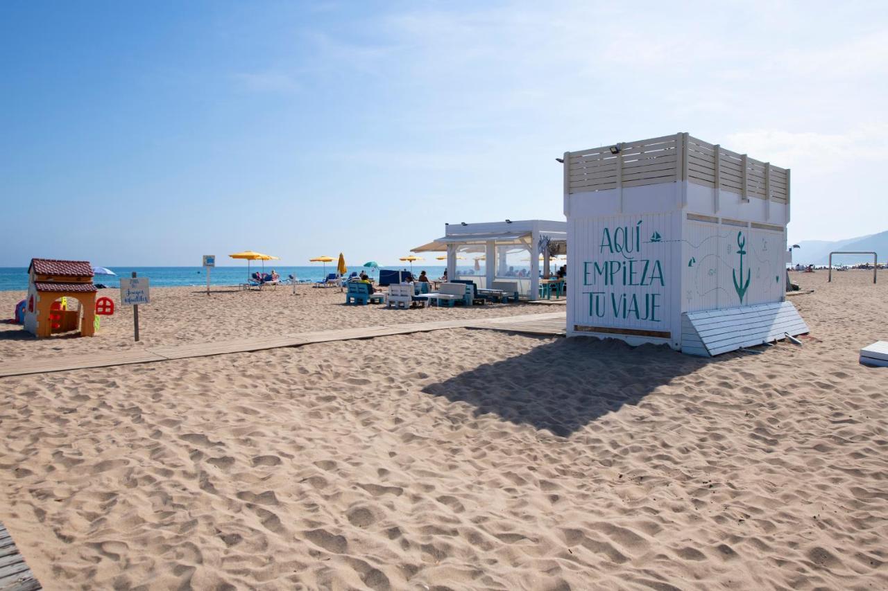 Apartamentos Marplana Castelldefels Esterno foto