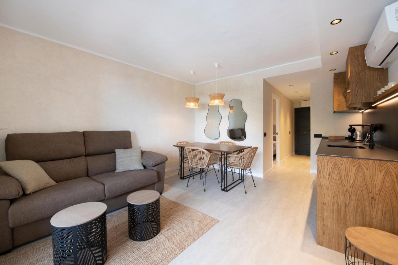 Apartamentos Marplana Castelldefels Esterno foto