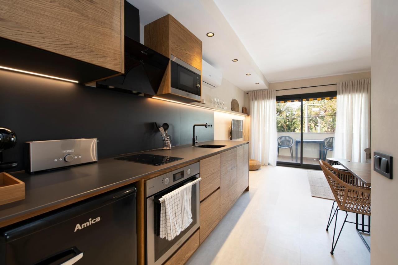 Apartamentos Marplana Castelldefels Esterno foto
