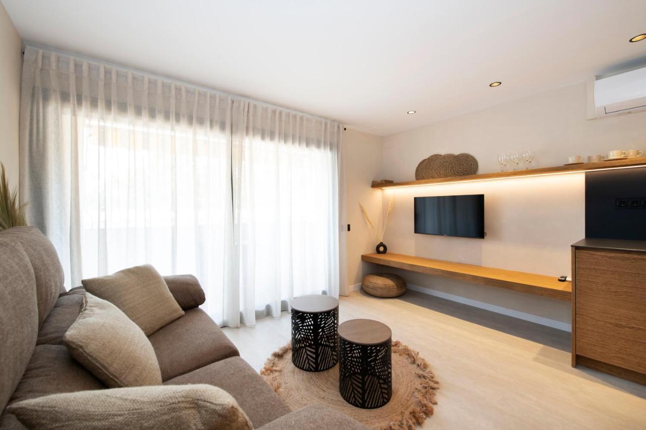 Apartamentos Marplana Castelldefels Esterno foto