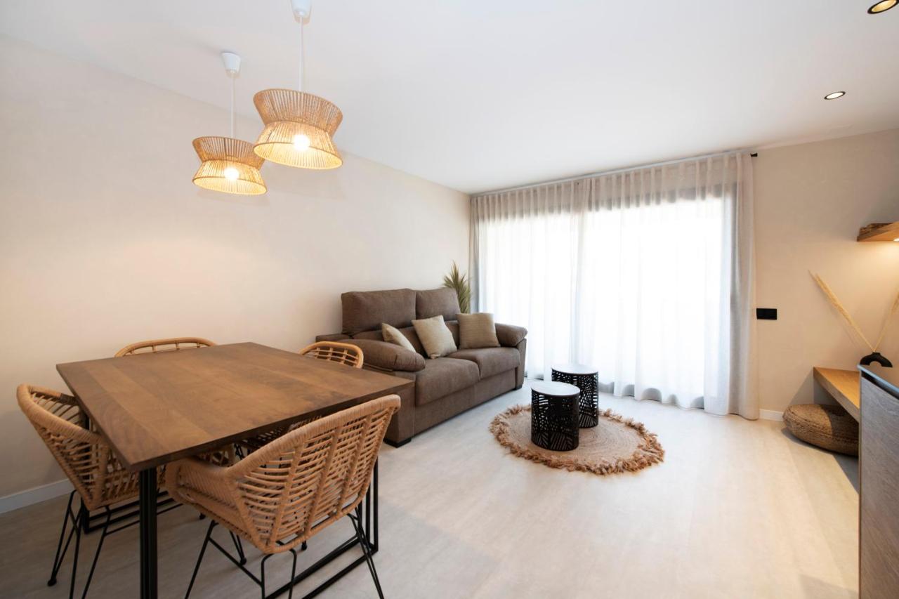 Apartamentos Marplana Castelldefels Esterno foto