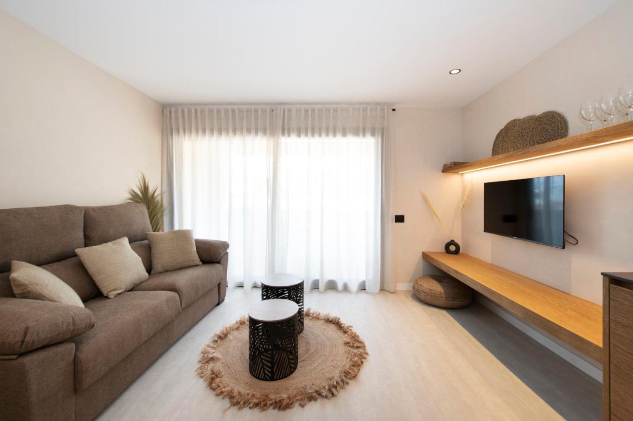 Apartamentos Marplana Castelldefels Esterno foto