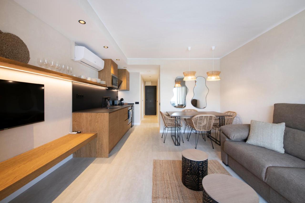 Apartamentos Marplana Castelldefels Esterno foto