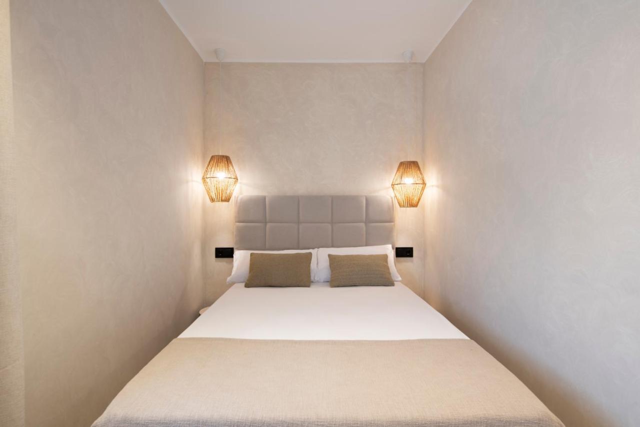 Apartamentos Marplana Castelldefels Esterno foto