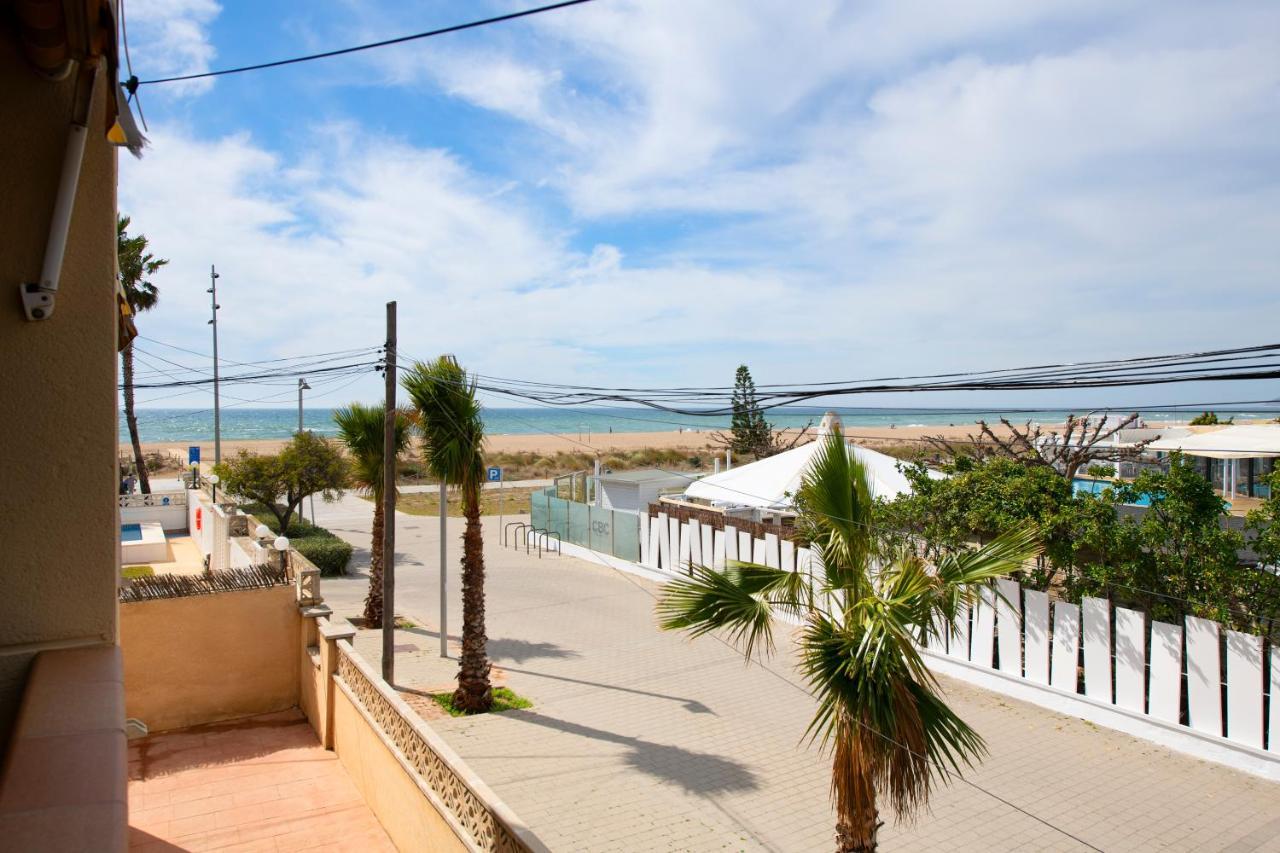 Apartamentos Marplana Castelldefels Esterno foto