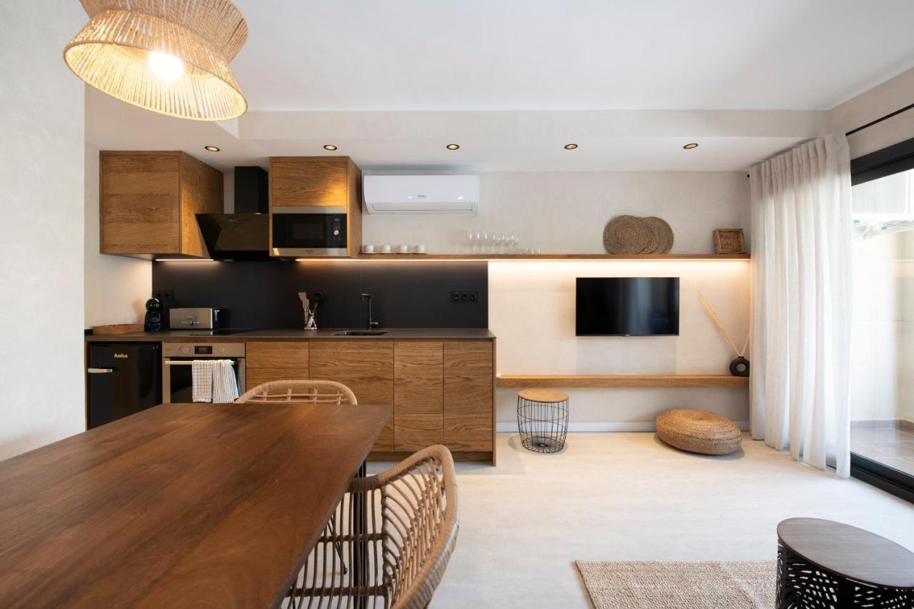 Apartamentos Marplana Castelldefels Esterno foto