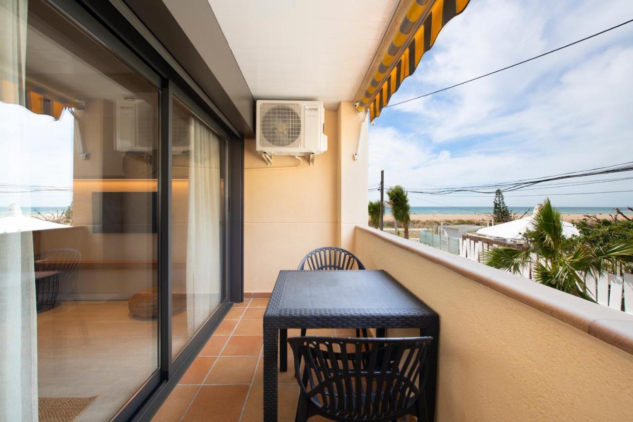Apartamentos Marplana Castelldefels Esterno foto