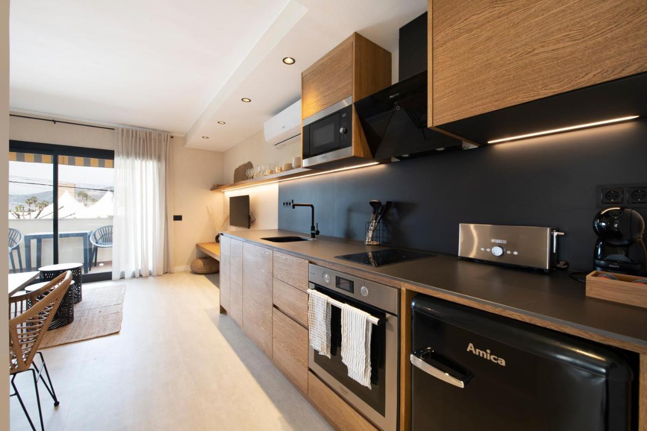 Apartamentos Marplana Castelldefels Esterno foto